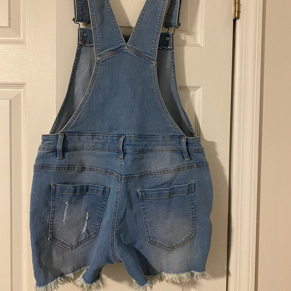 NEW - VENUS Denim overalls